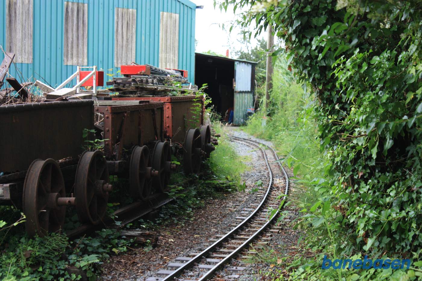 Havebanens spor i parken