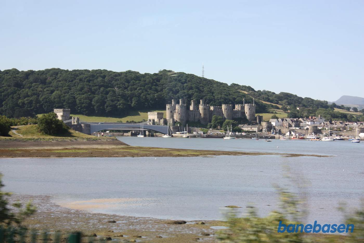 Conwy slottet, set fra toget nær Deganwy station