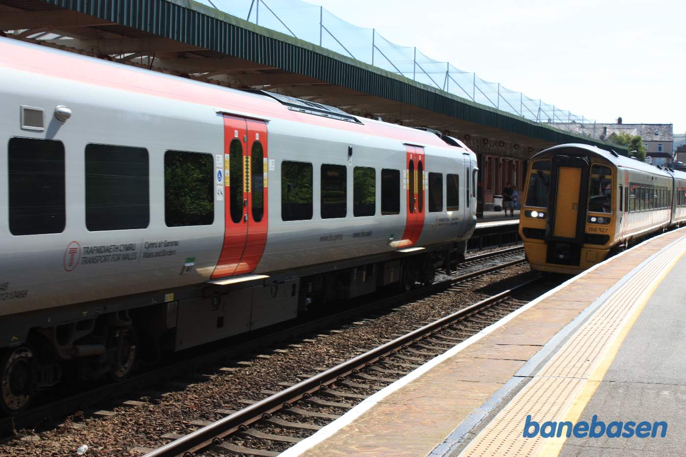 2 persontog på stationen