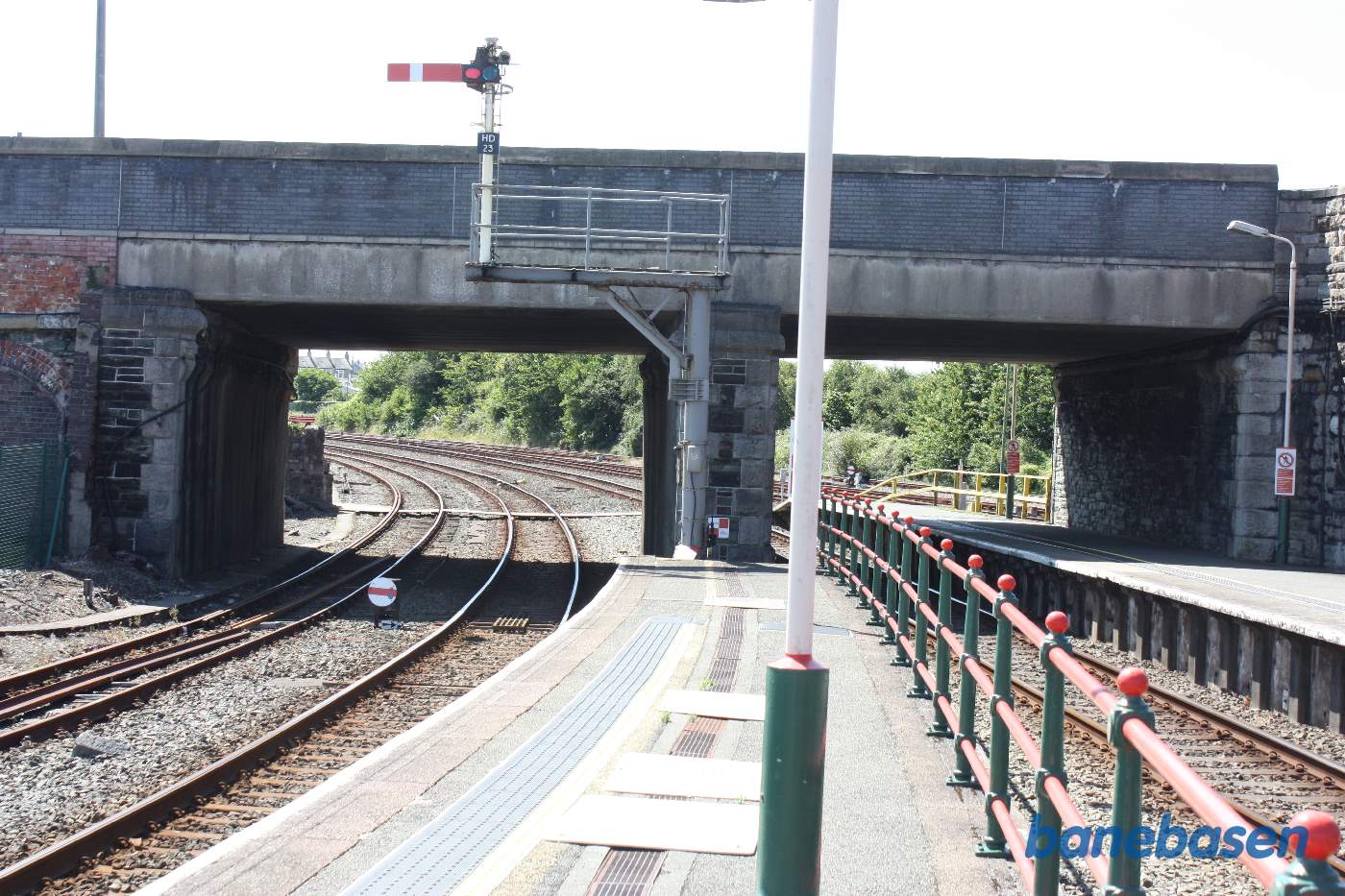 Udkørslen fra den østlige del af stationen