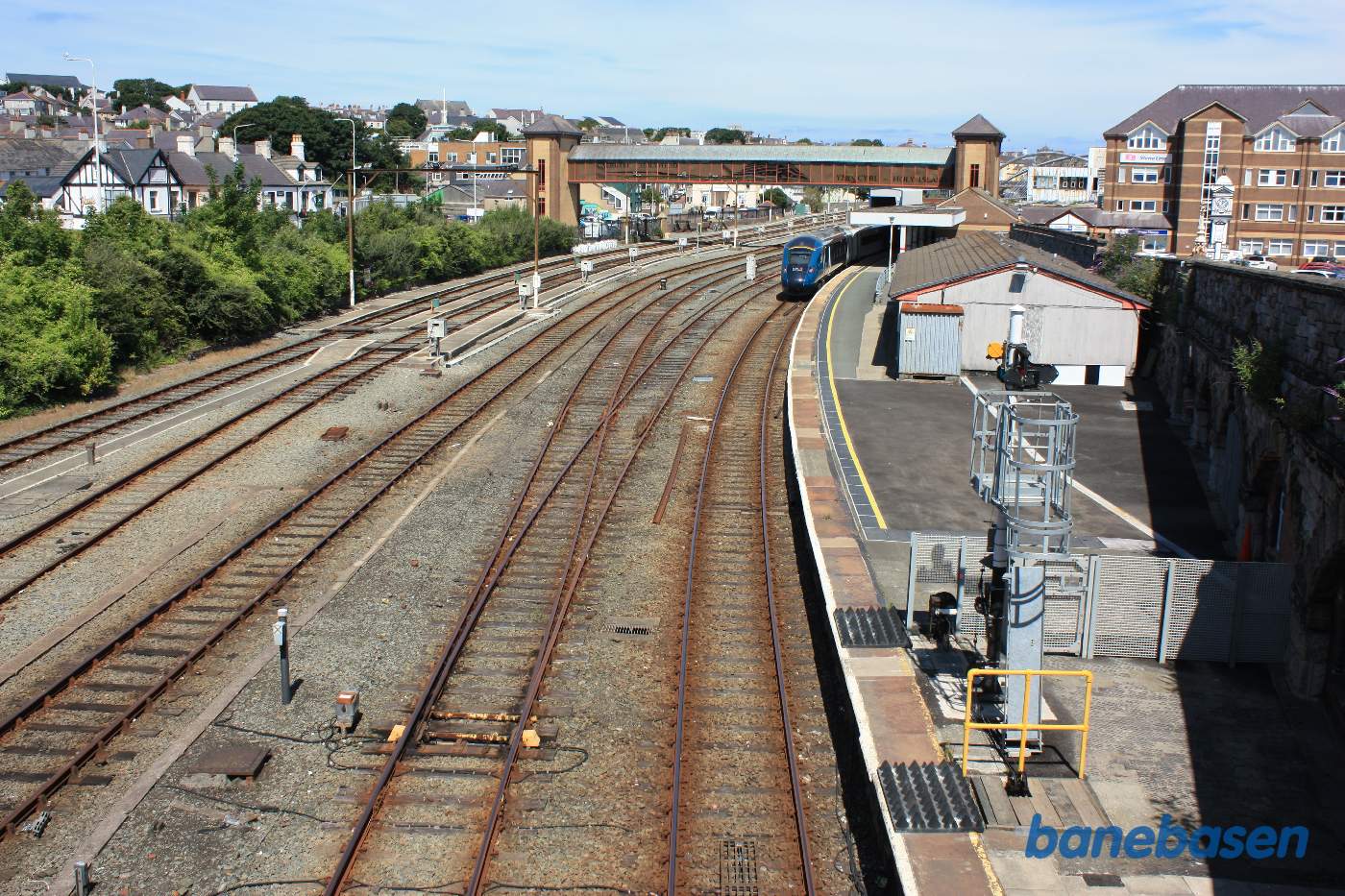 Persontog ved perron