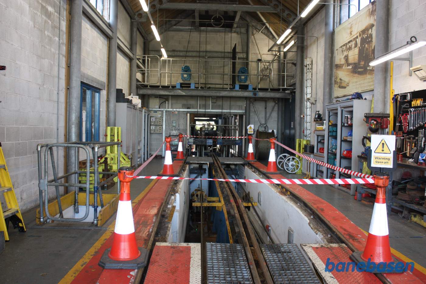 Værksted for den nederste del af banen