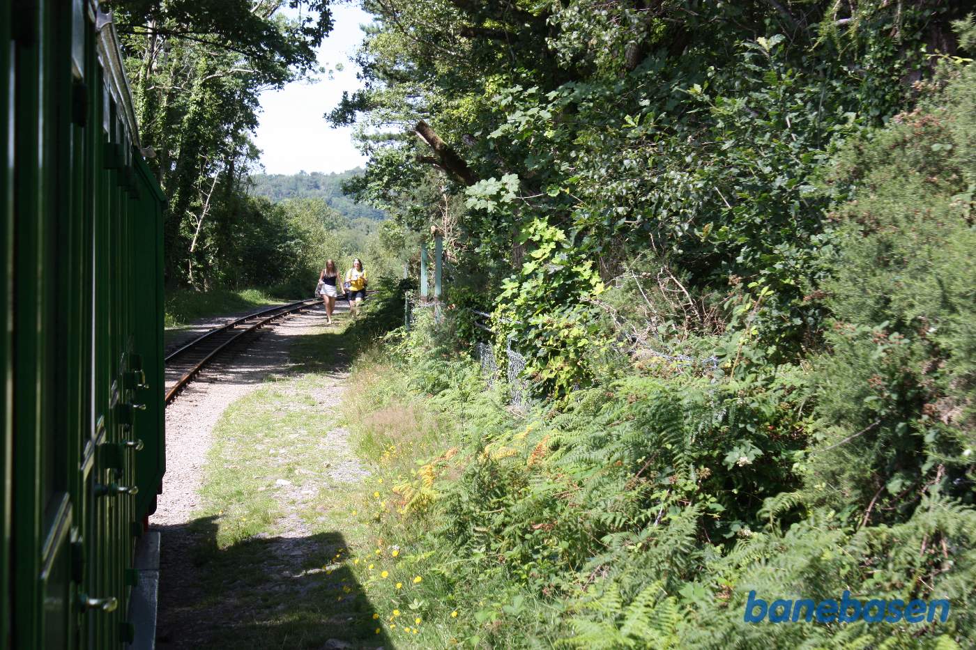 Folk i sporet. Vi nærmer os endestationen