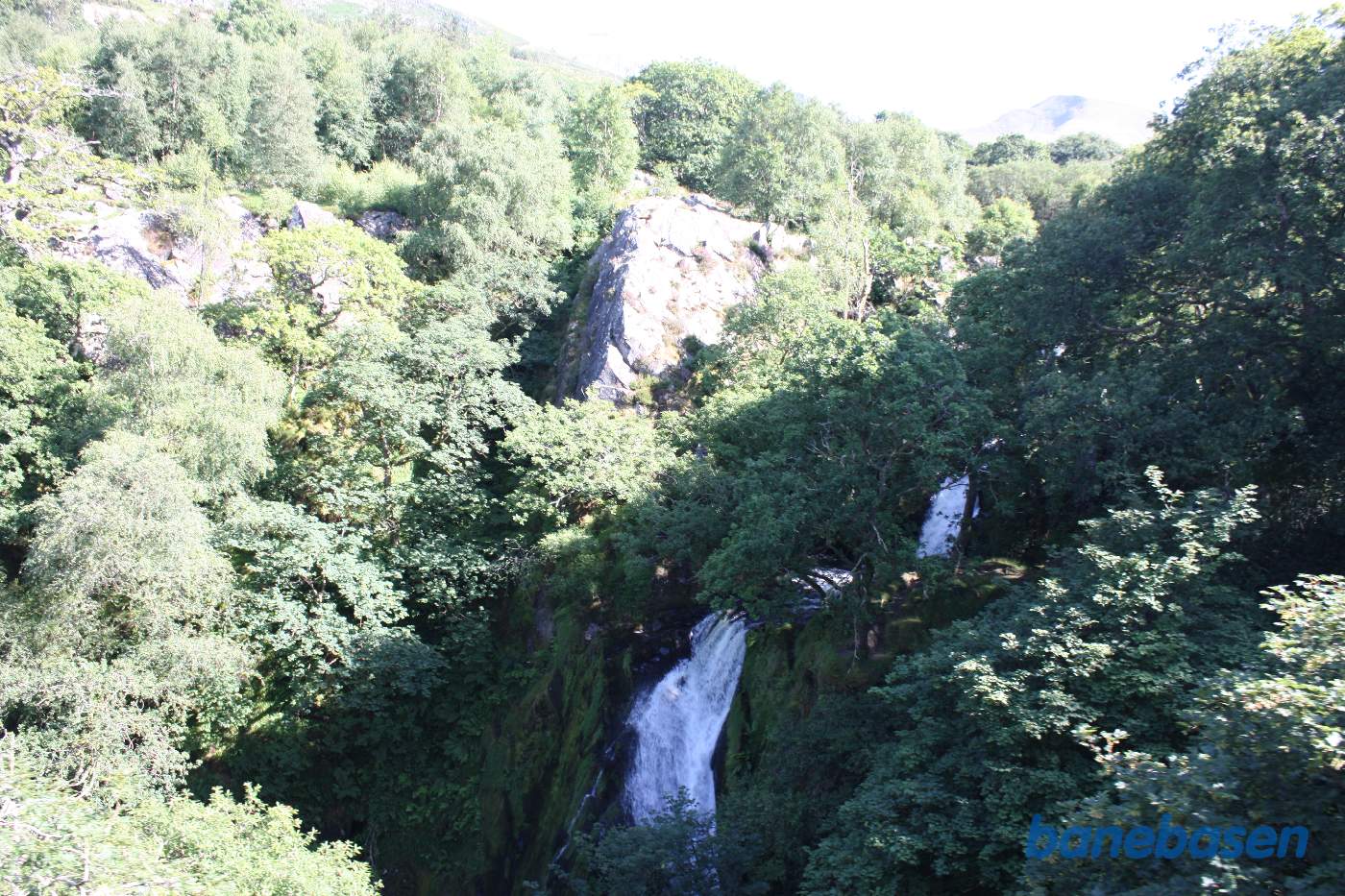 Vandfaldet set fra toget