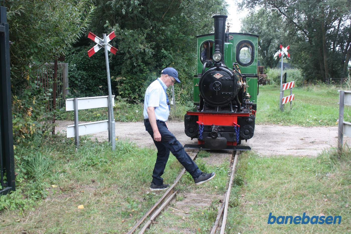 Rangisten sparker tungerne fra krum til lige