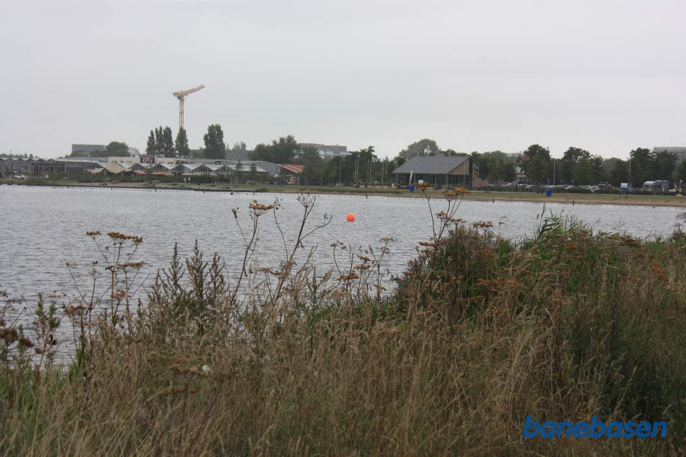 Virksomheden der graver sand og grus op fra søens dyb