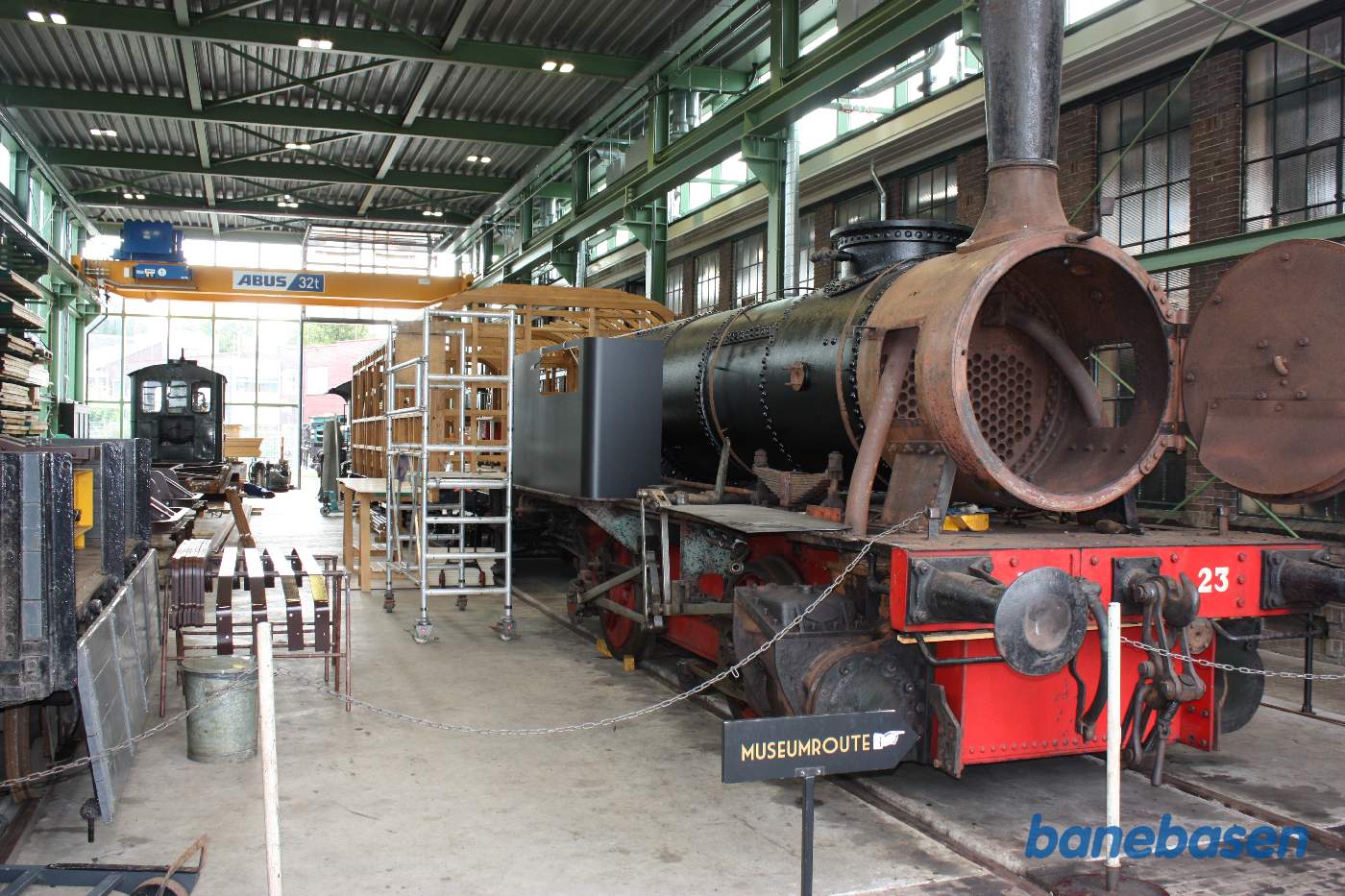 Damplokomotiv under restaurering