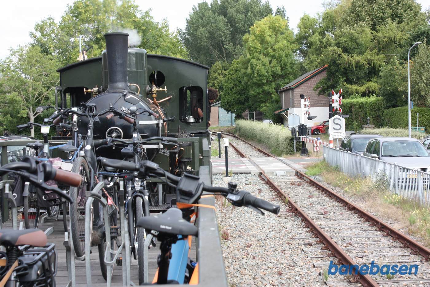 Toget er på vej ind på næste station