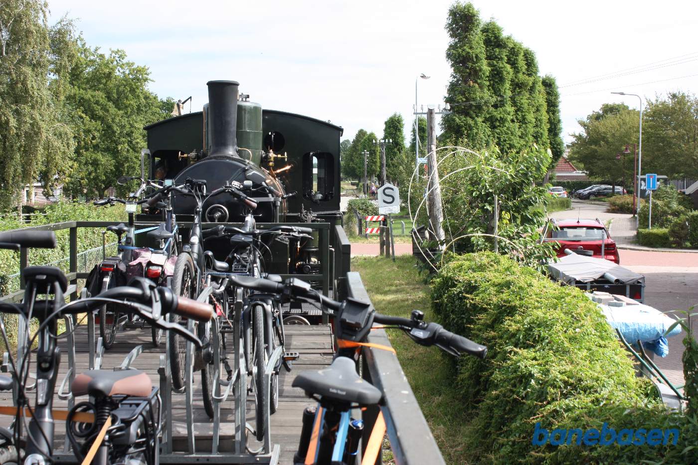 Toget er på vej ind på næste station