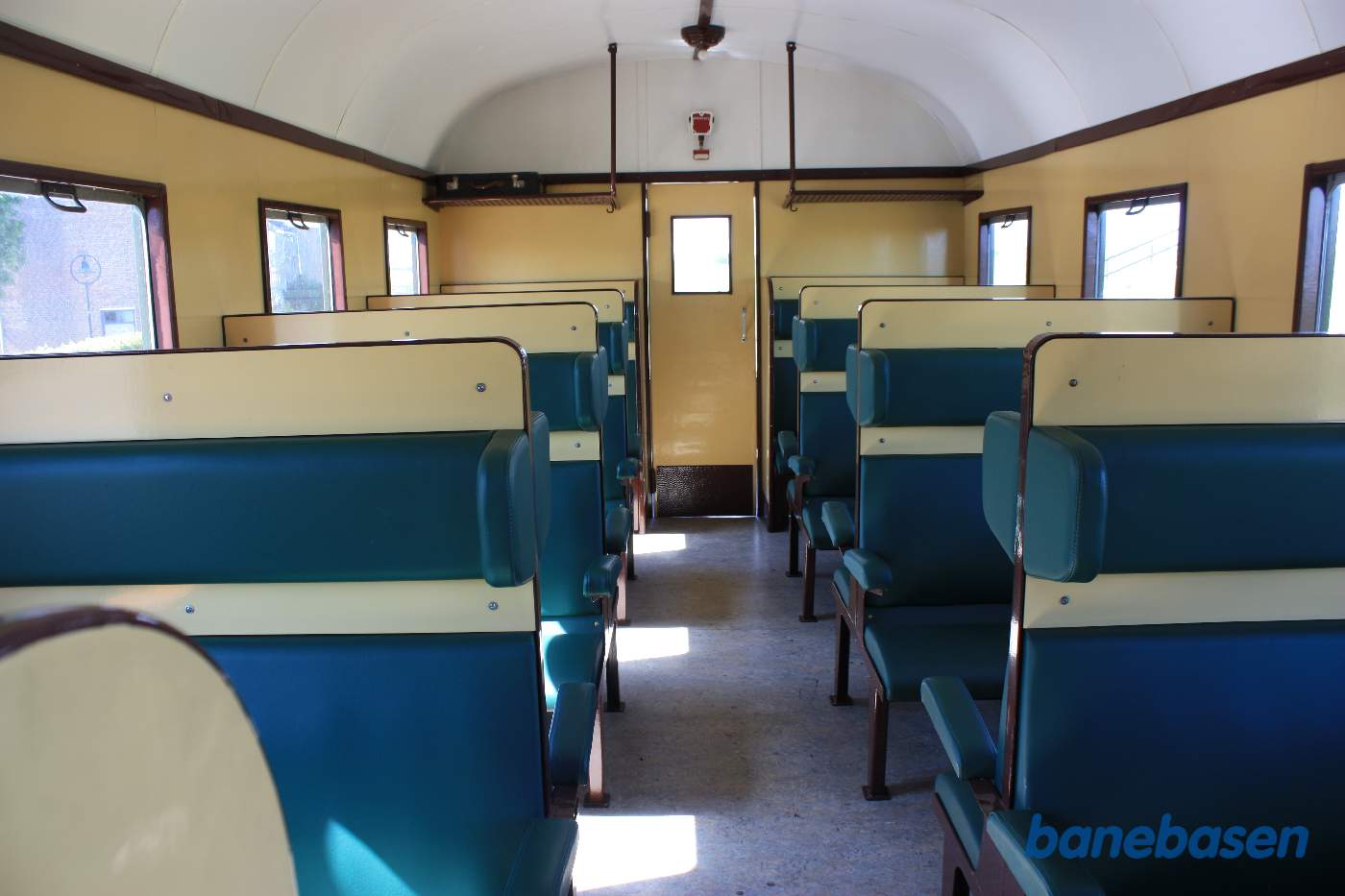 Personvogn set indefra