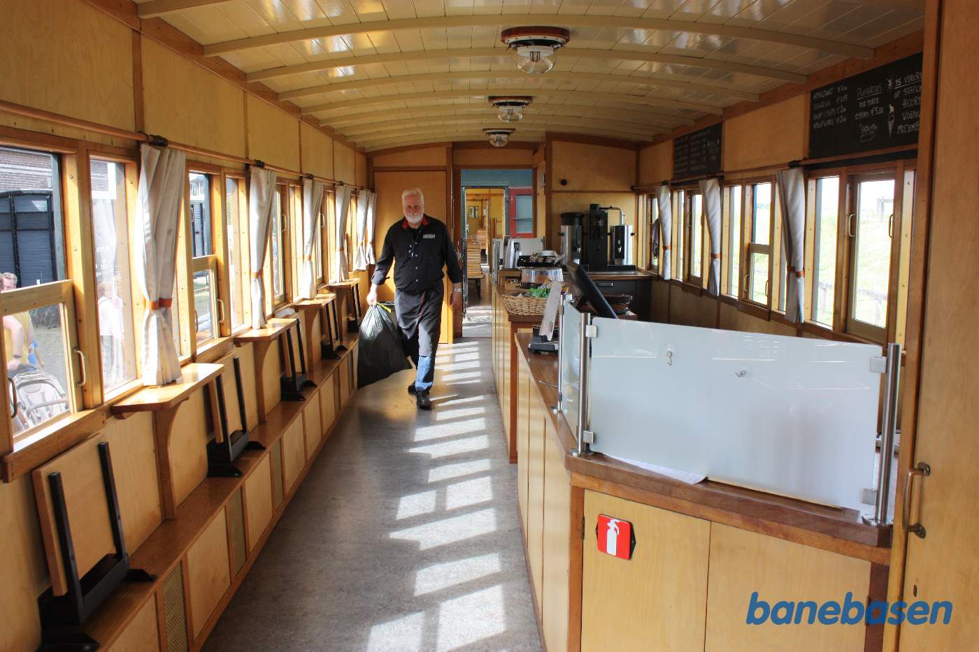 Buffetvognen set indefra