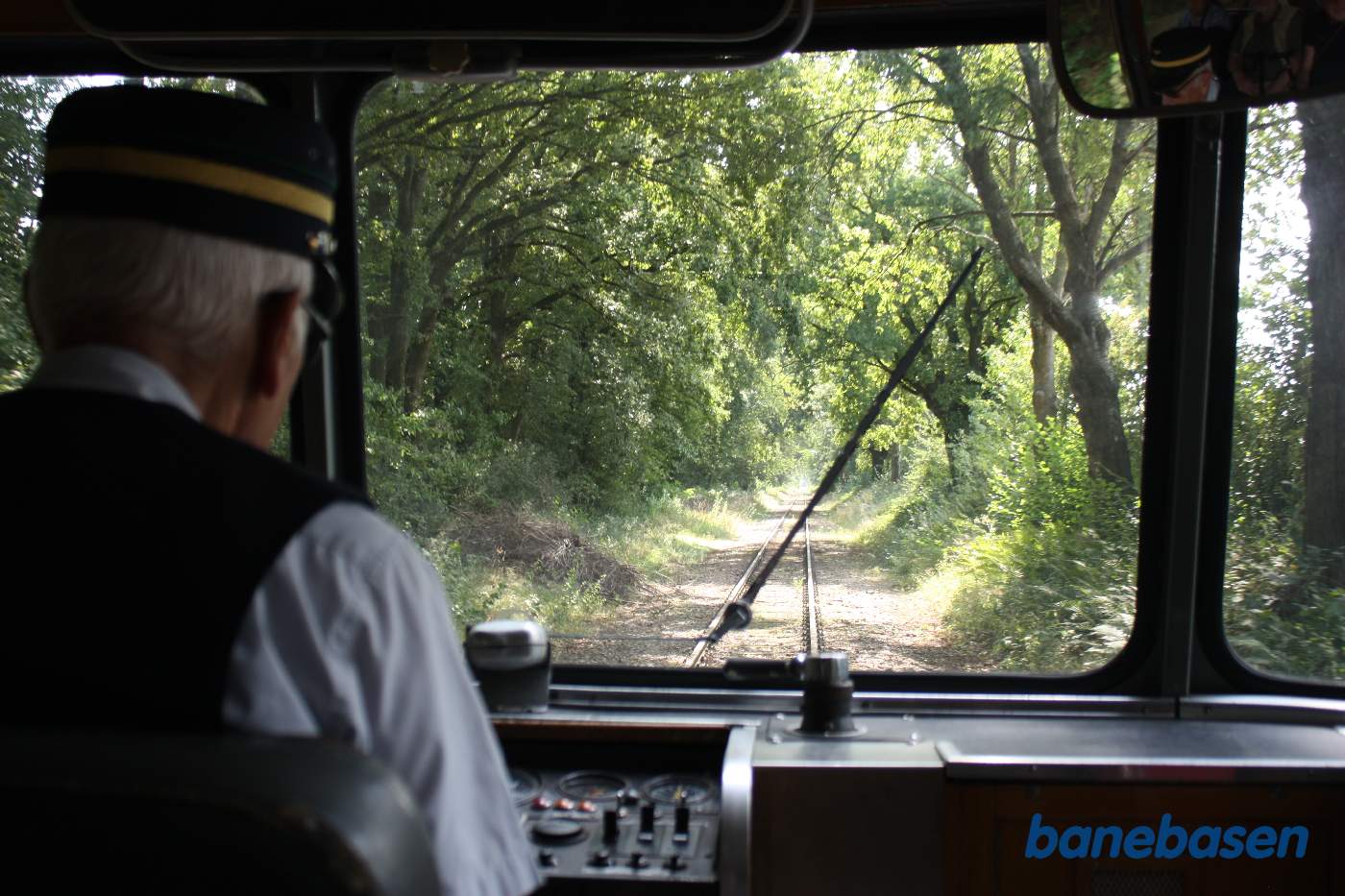 Skovstrækningen lige efter stationen