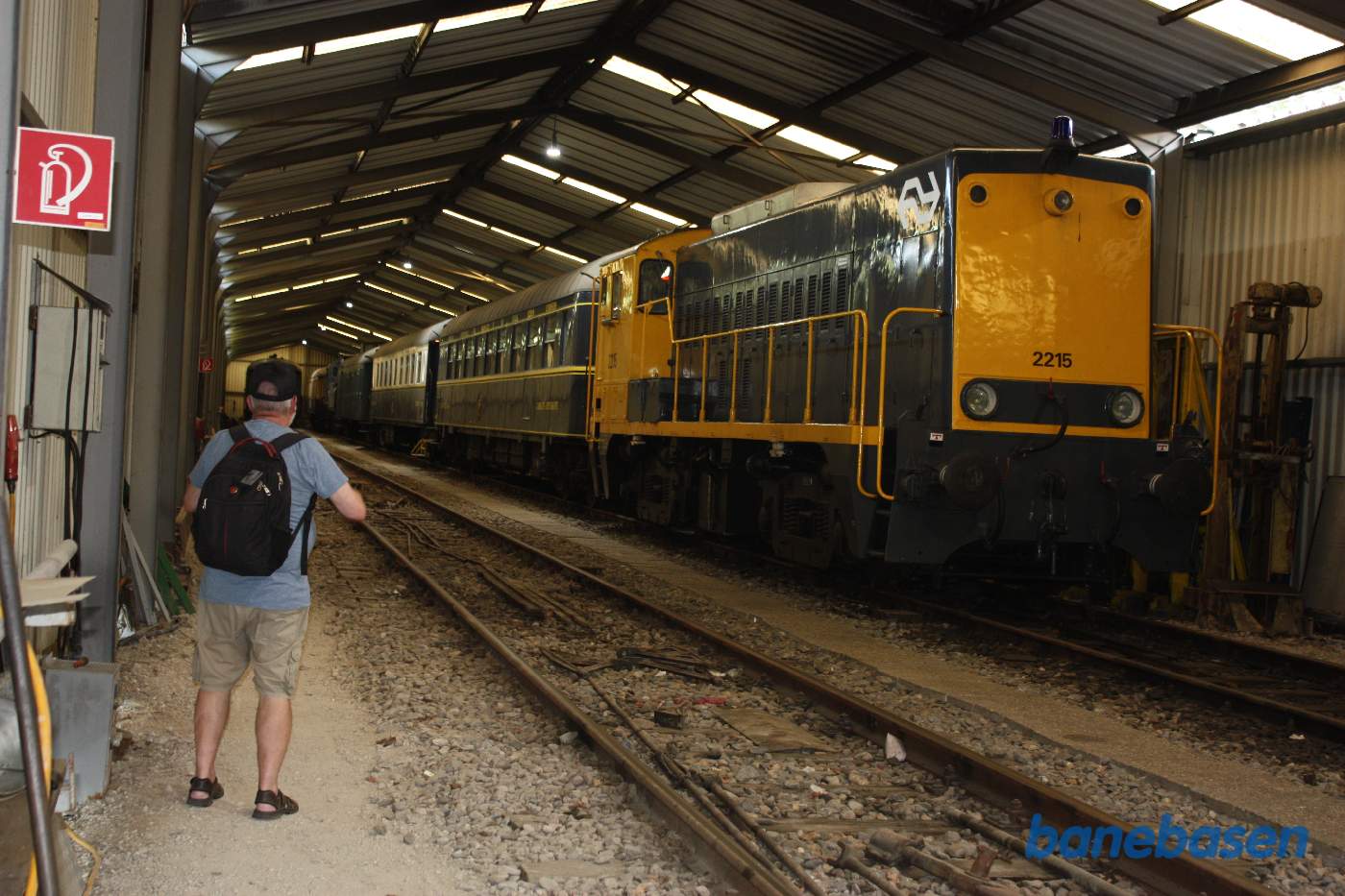 Et vue inde i vognhallen