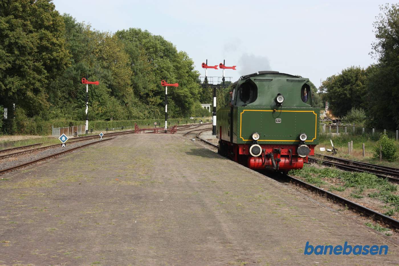 Damplokomotivet kommer retur fra forsyningsanlægget