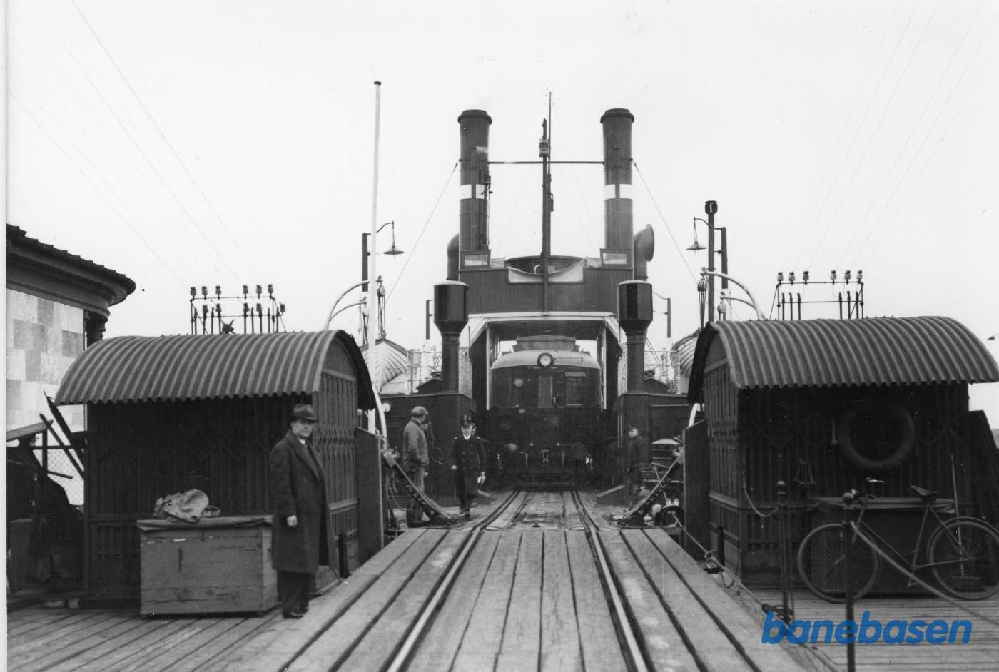 DEVA-motorvogn til Belgien ankommer med færgen