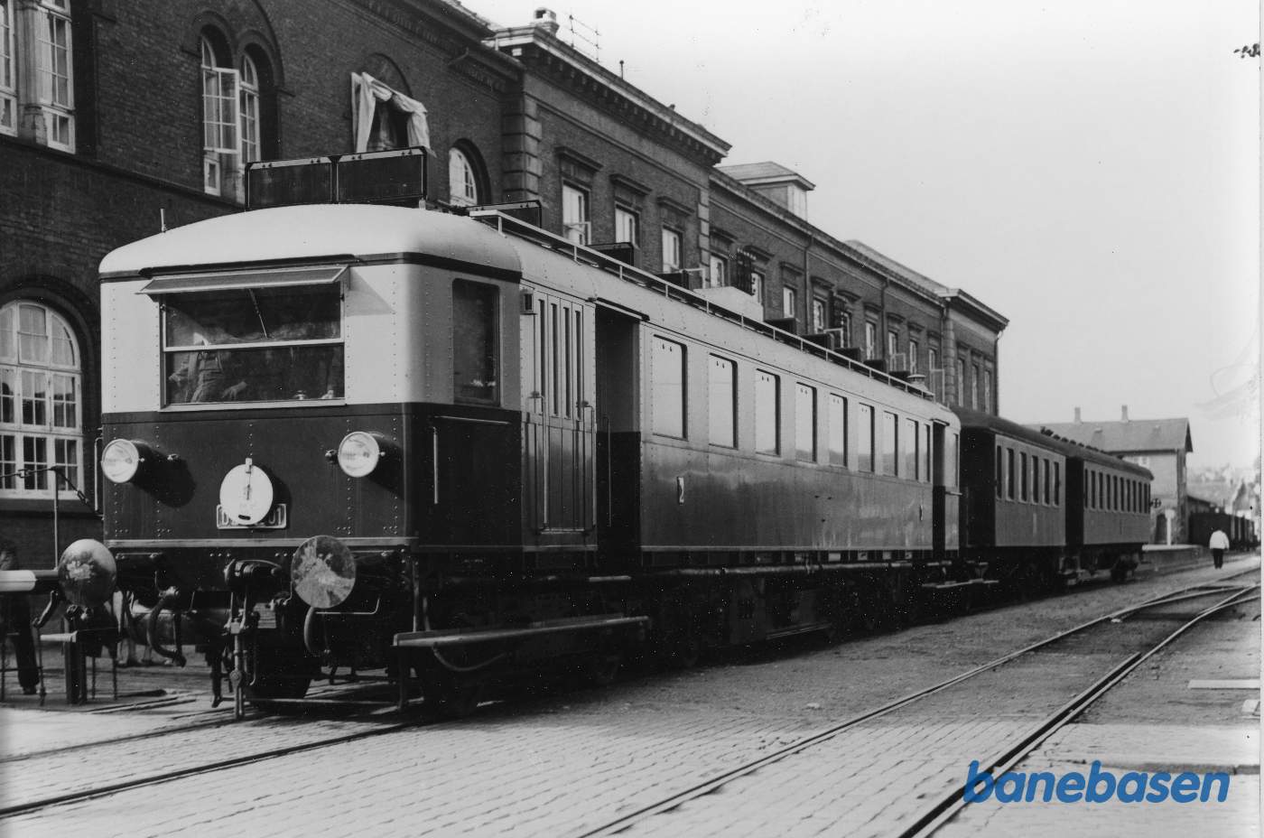 Prøvetog med Triangel-bygget tretruck-motorvogn med B&W-motor til Jugoslavien