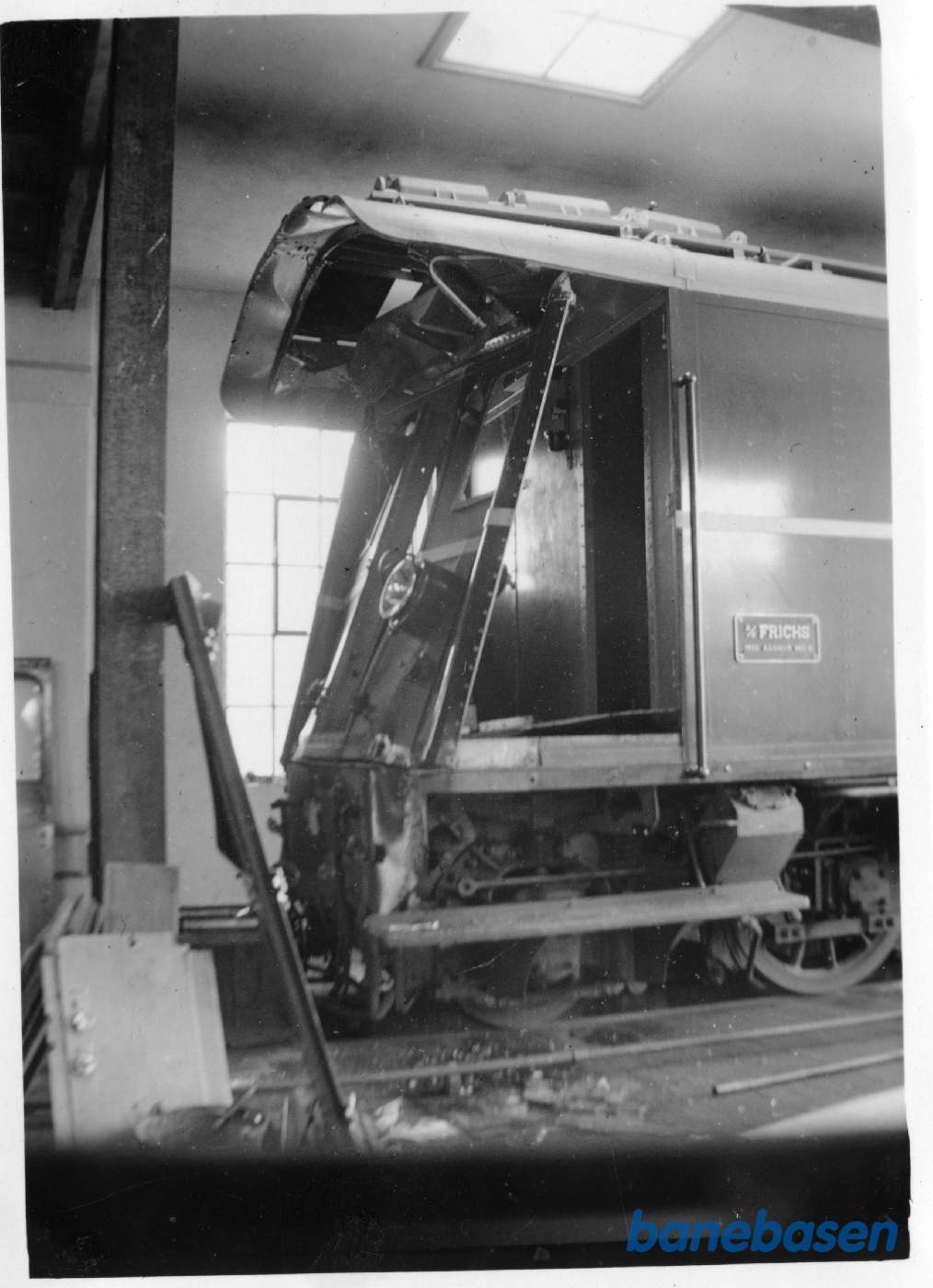 Motorlokomotivet i Rønne efter uheldet ved Bodilsker 21. juli 1935