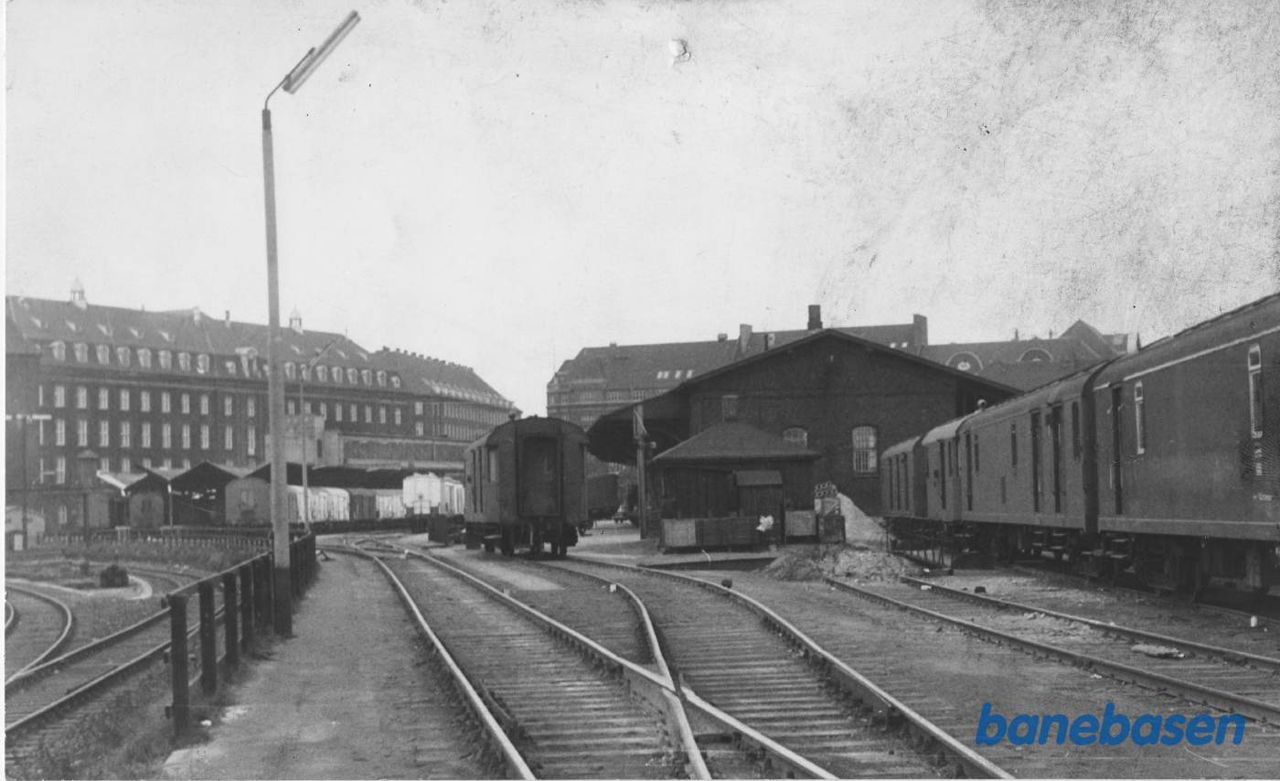 Københavns Postbanegård