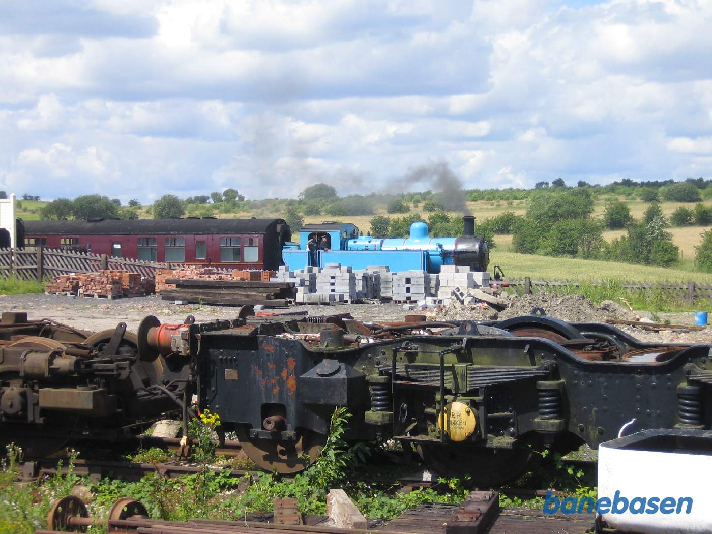 Damptog i østlig retning passerer Swanwick Junction. Normalspor