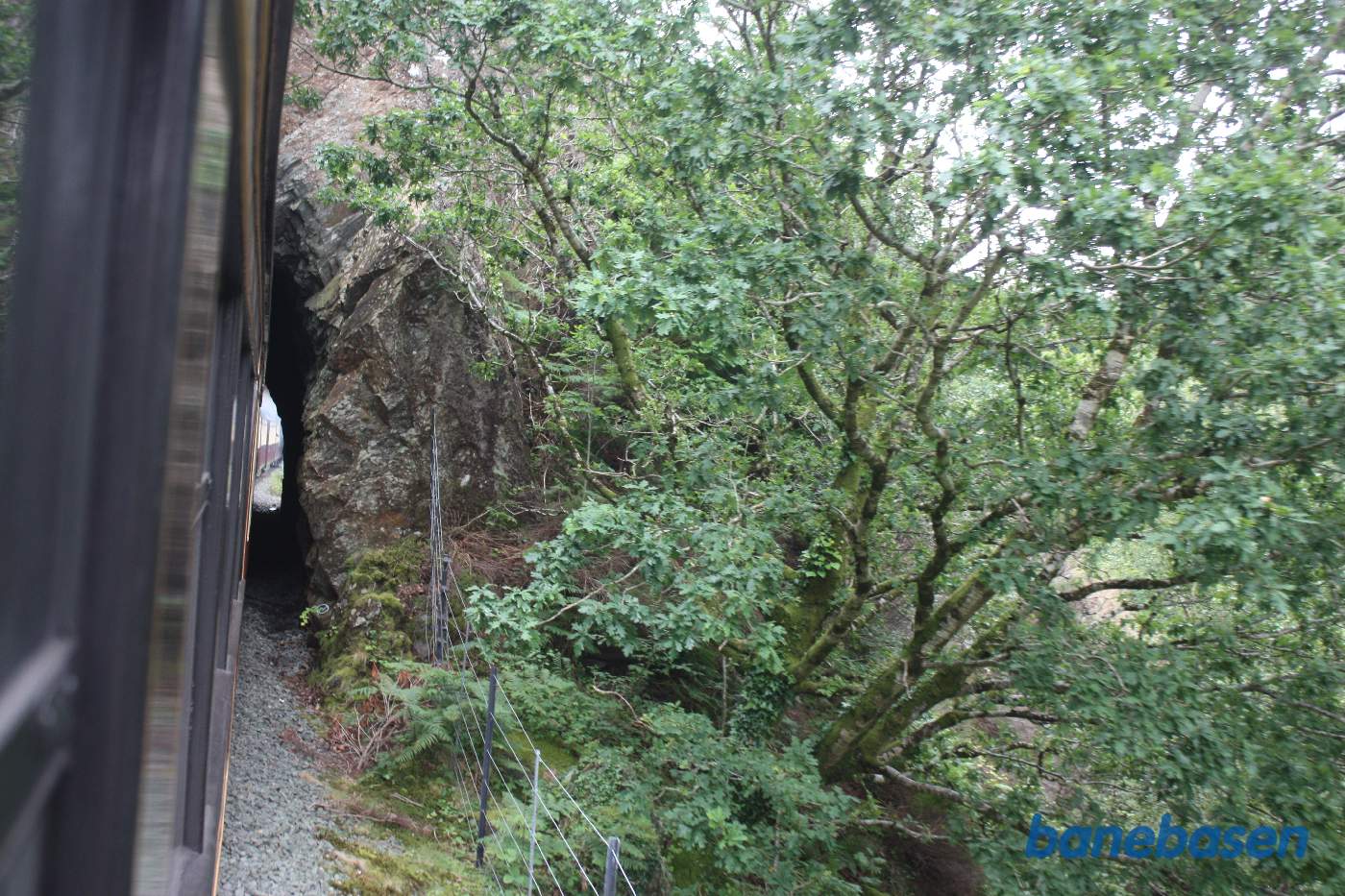 Næste tunnel