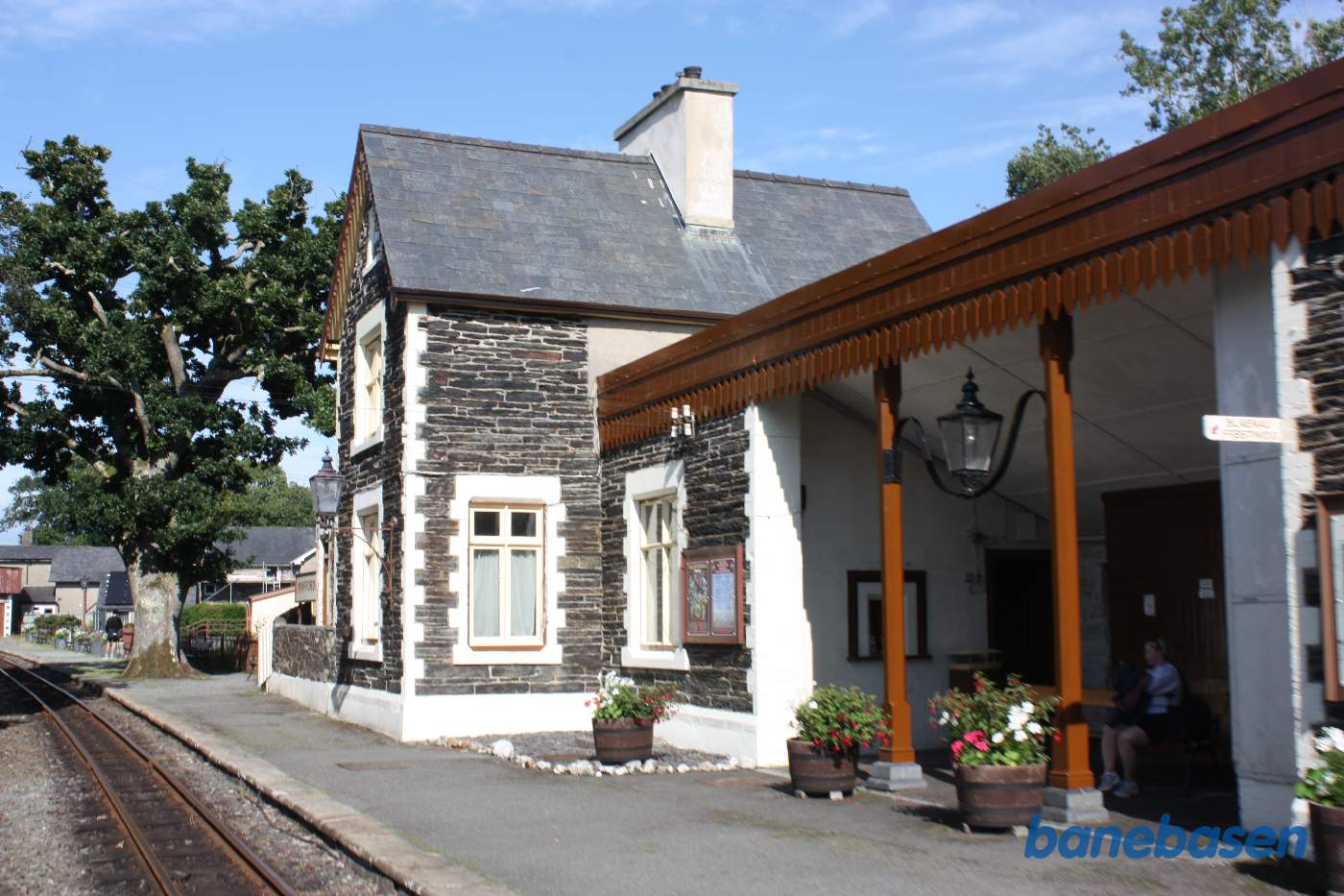 Stationsbygningen