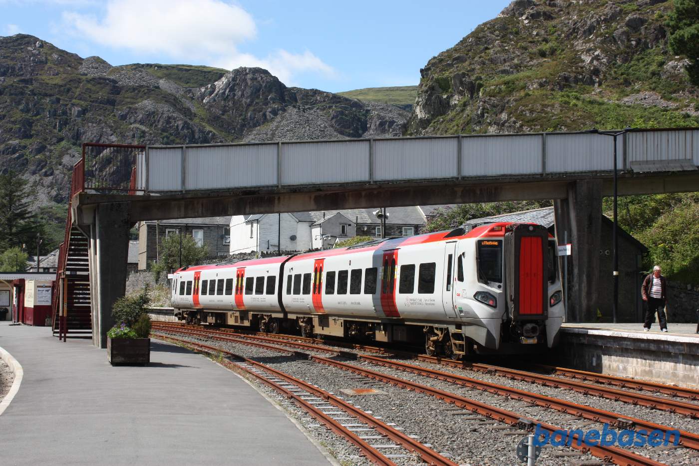 Toget fra Llandudno netop ankommet til stationen