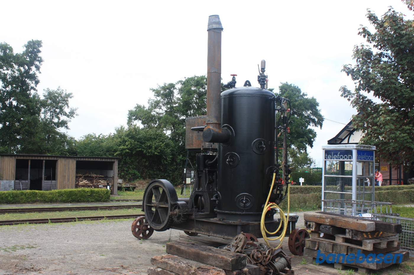 Dampkedel opstillet udenfor