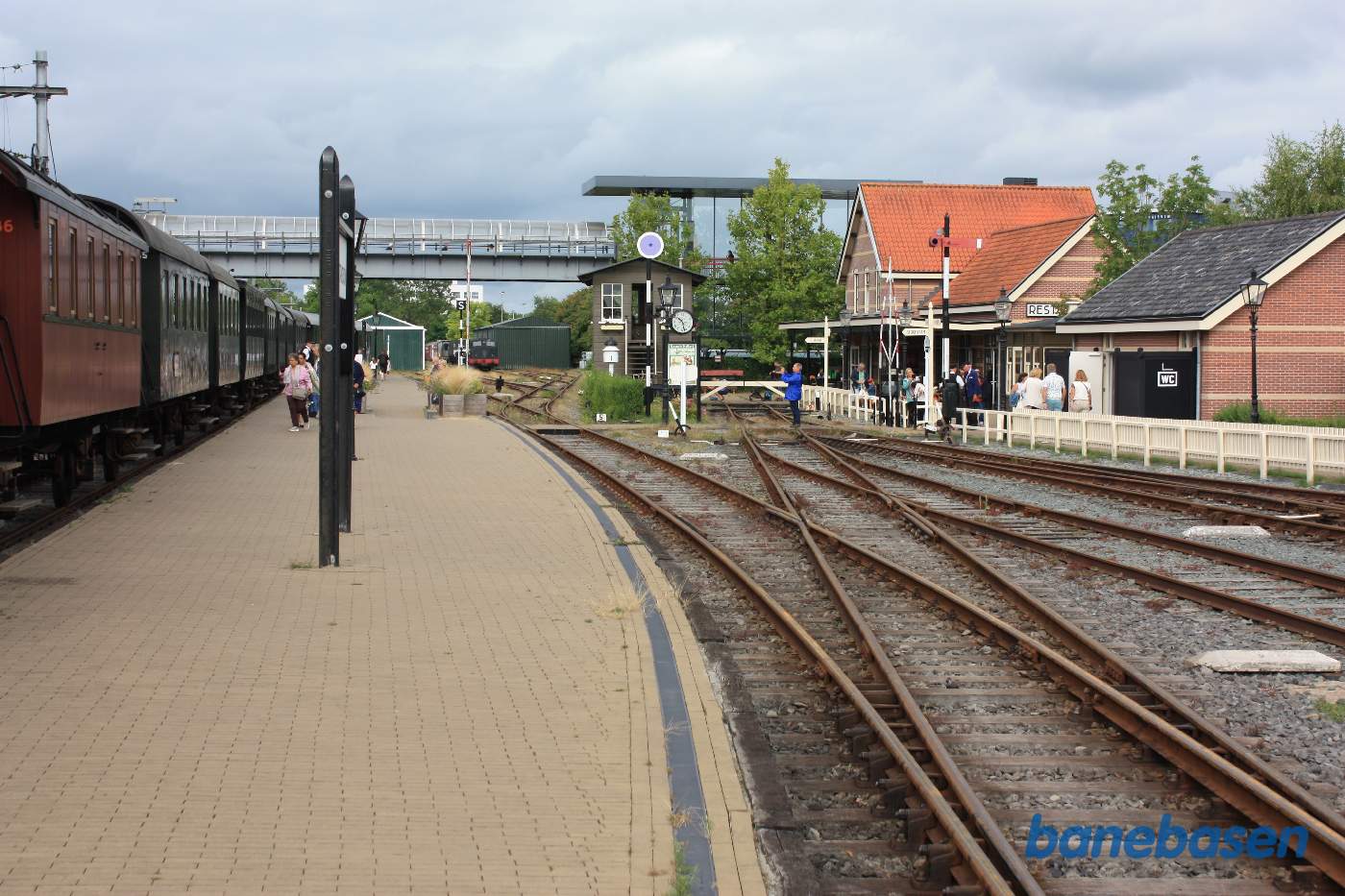 Et vue ud over stationsområdet lige inden afgang