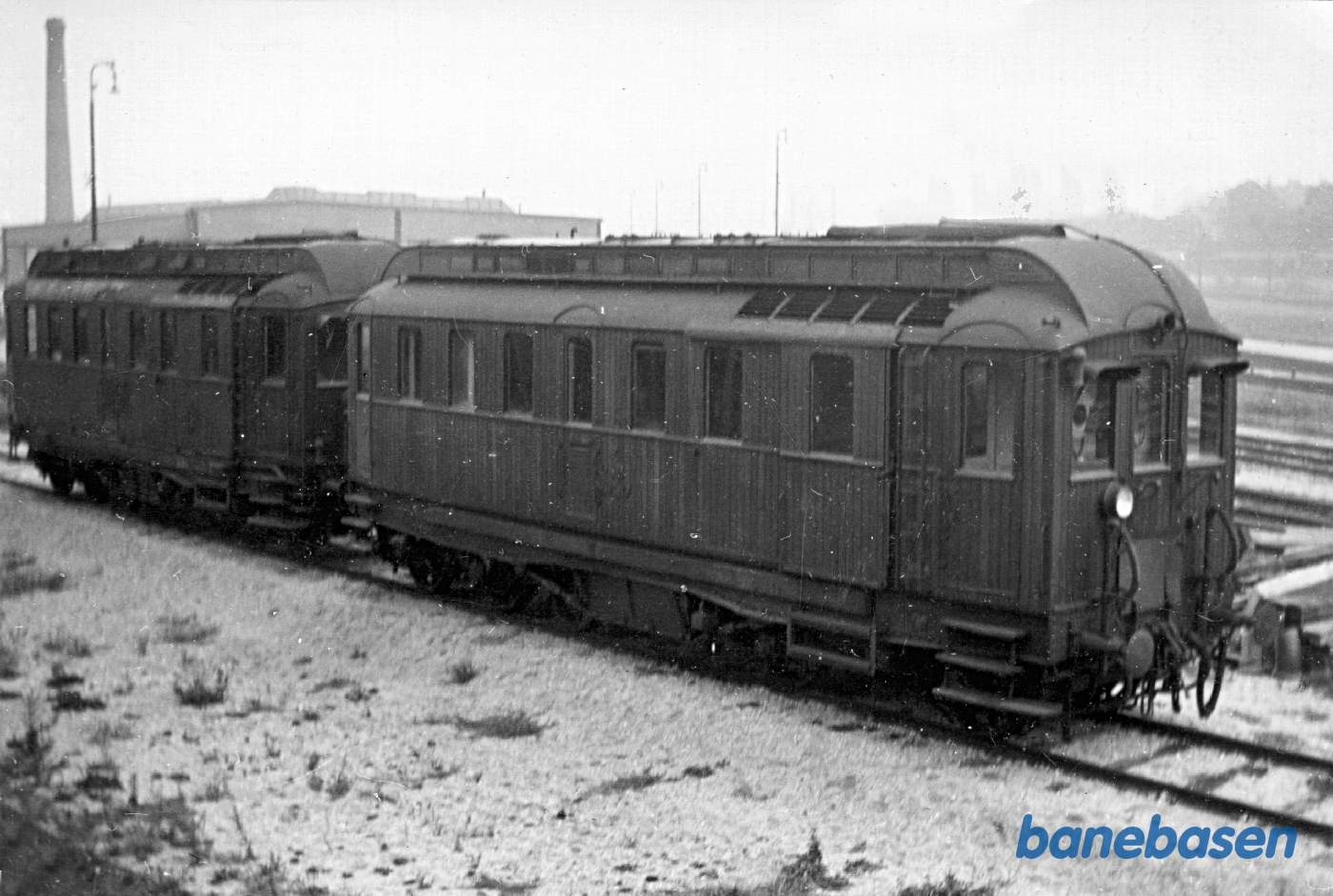 Efter kun 9 år i drift er de to B&W-byggede MW-lokomotiver henstillet på Helgoland maskindepot