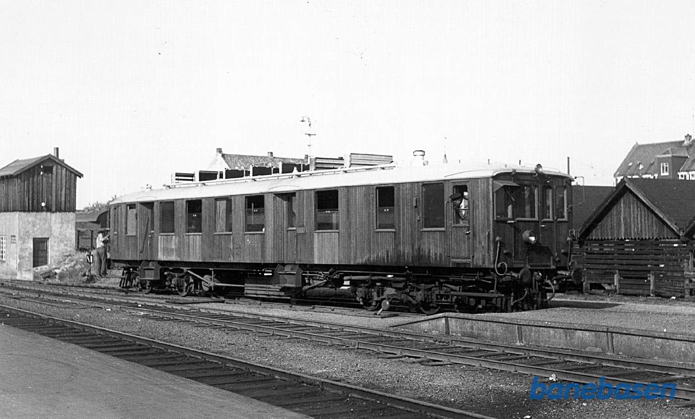 M 7 blev købt fra Bryrupbanen i 1960, og den anvendtes til man fik Y-tog i 1968