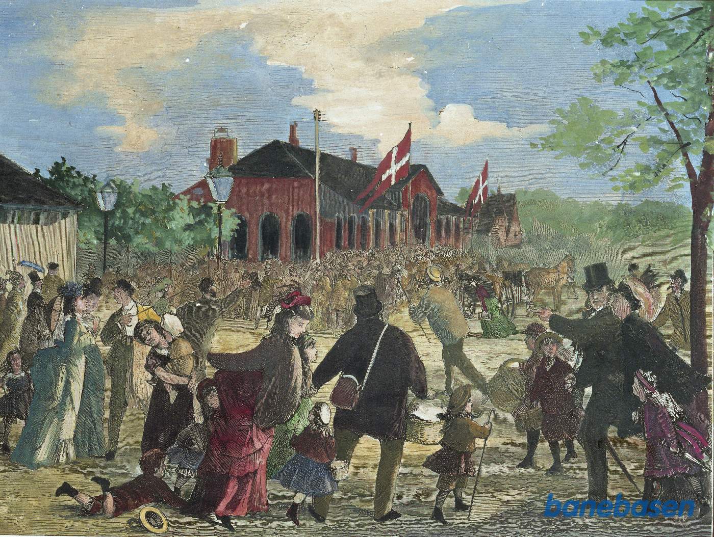 Mylder ved Klampenborg-stationen Mylder ved Klampenborg-stationen